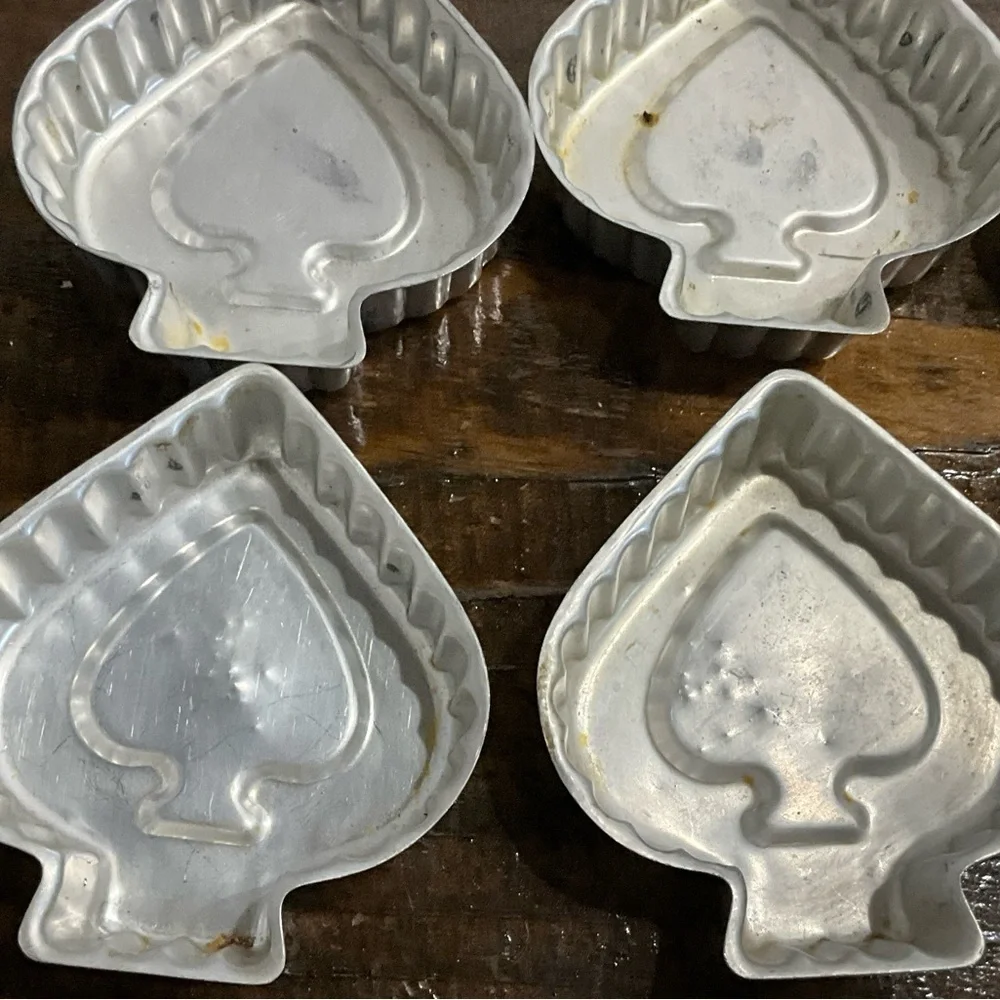 Unique Vintage this lot